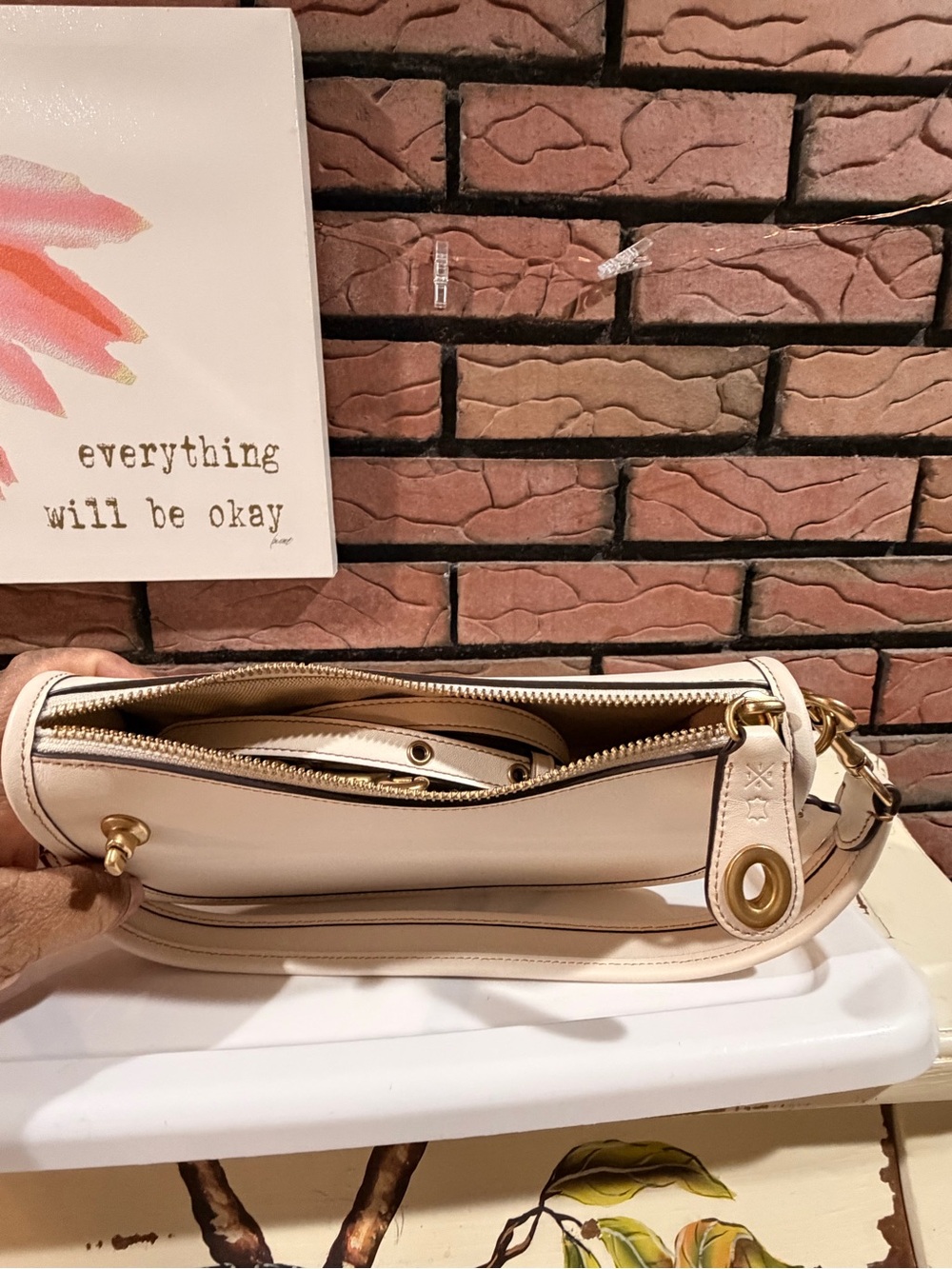 Coach Swinger Bag Designer Crossbody - Picture 13 of 16